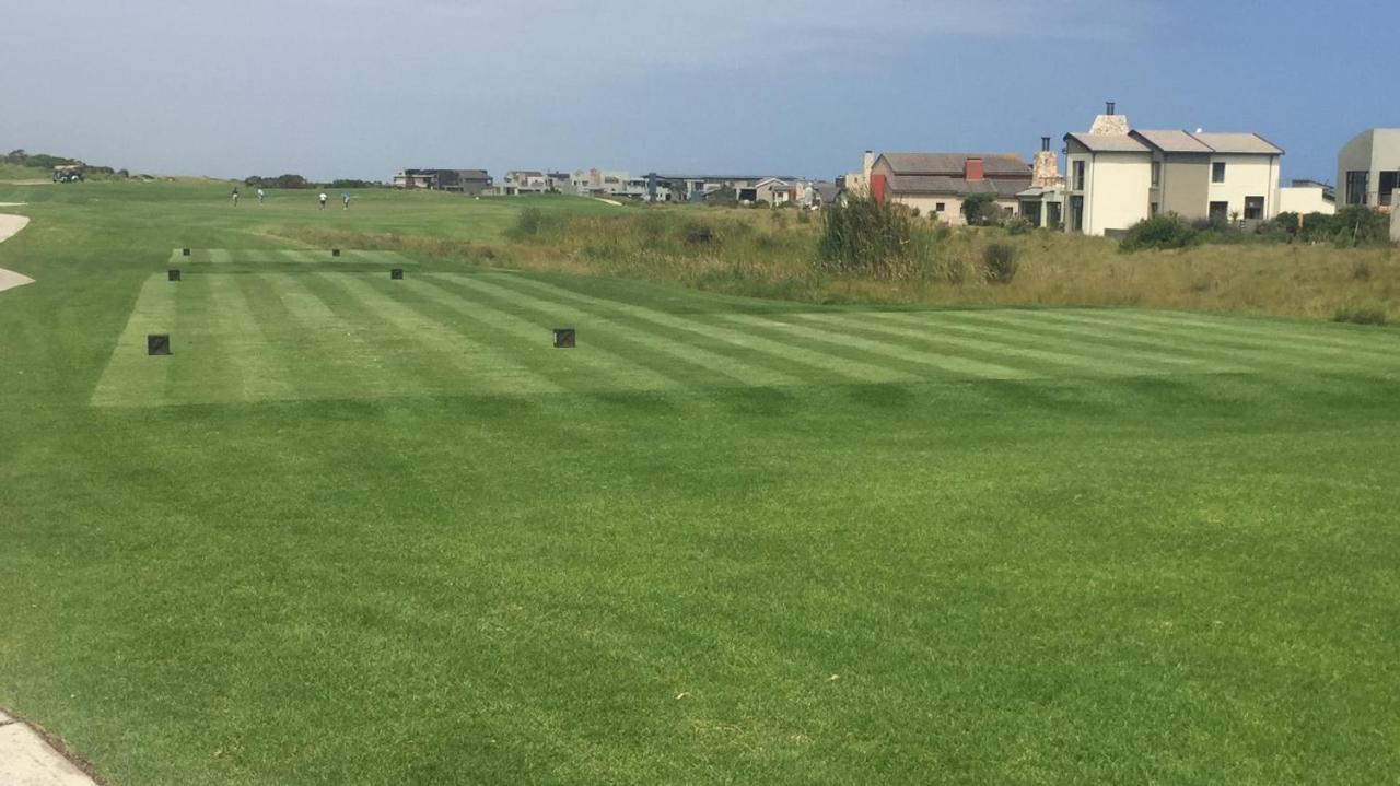 ジョージOubaai Golf Estateアパートメント エクステリア 写真